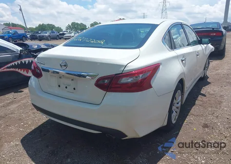2018 Nissan Altima 2.5 S z USA, uszkodzony, nr VIN 1N4AL3AP3JC183120